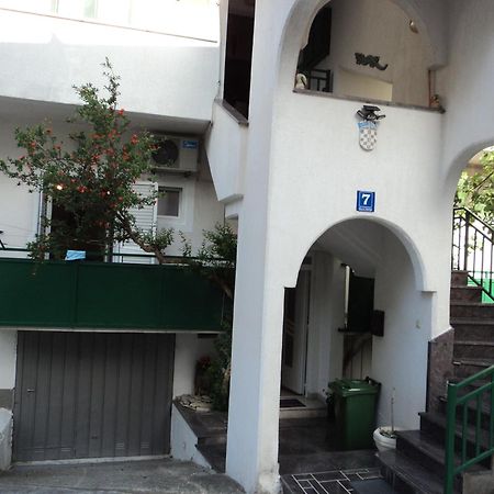 Rooms Tia Baška Voda エクステリア 写真