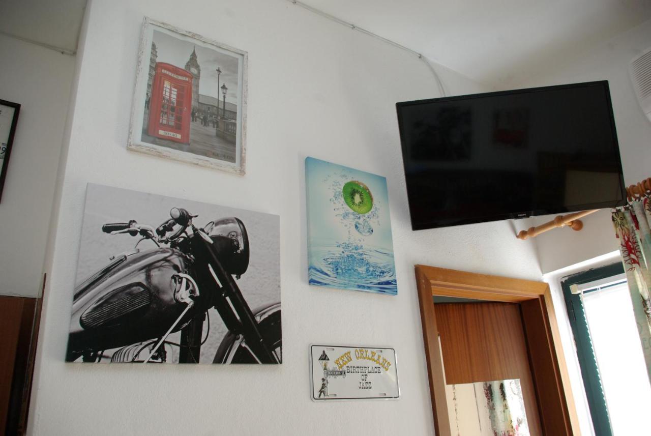 Rooms Tia Baška Voda エクステリア 写真