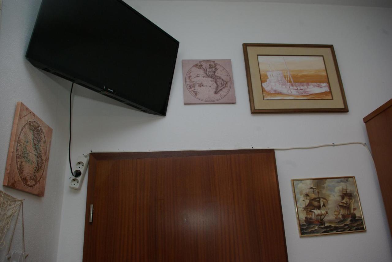 Rooms Tia Baška Voda エクステリア 写真