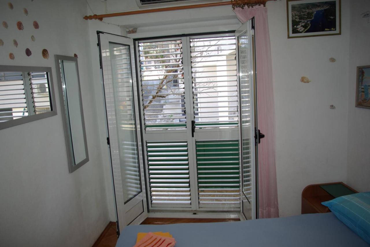 Rooms Tia Baška Voda エクステリア 写真