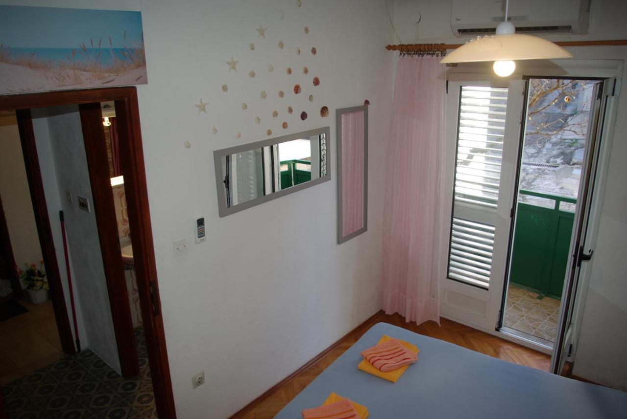 Rooms Tia Baška Voda エクステリア 写真